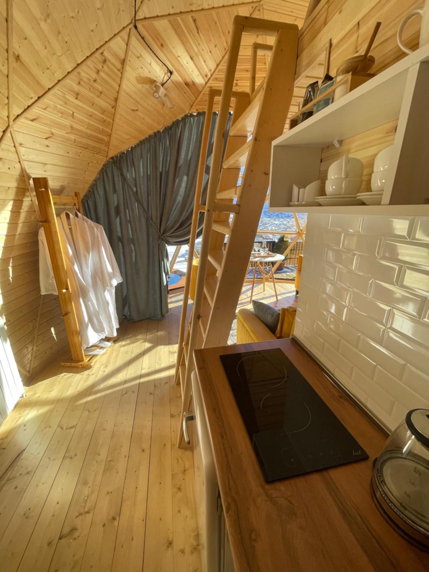 Gabua Glamping Villa Kazbegi Ngoại thất bức ảnh